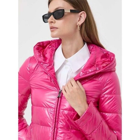 NWOT Uniqlo Packable ULTRA LIGHT DOWN Hooded PARKA in Hot Pink SOLDOUT ONLINE! - Picture 7 of 16
